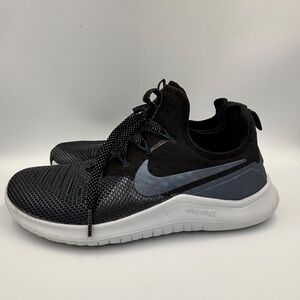 Nike women's TR-8 Nike Free Metallic cross training shoe size 8